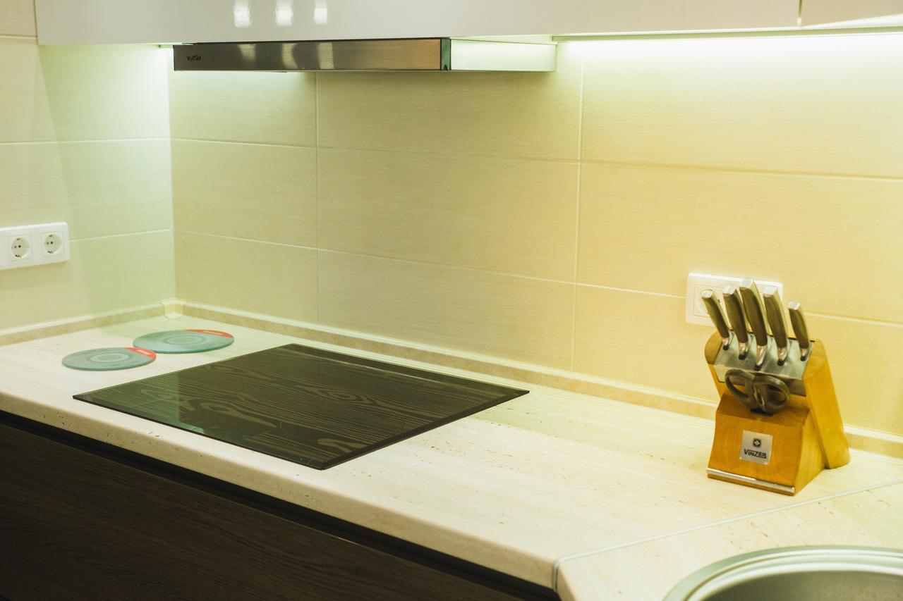 Apartments "Pleasure" เคียฟ ภายนอก รูปภาพ