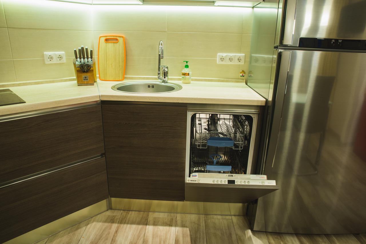 Apartments "Pleasure" เคียฟ ภายนอก รูปภาพ